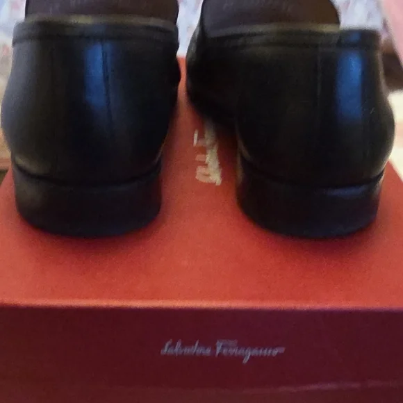 Salvatore Ferragamo ROLO Black Leather Mens Loafers 7.5 EE  display picture 1